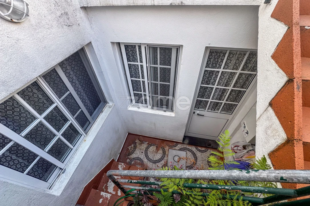 Moradia T4 para Venda em Ponta Delgada (São Sebastião) Foto 9
