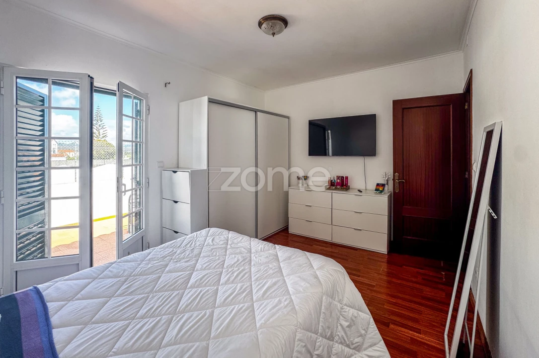 Moradia T4 para Venda em Ponta Delgada (São Sebastião) Foto 20