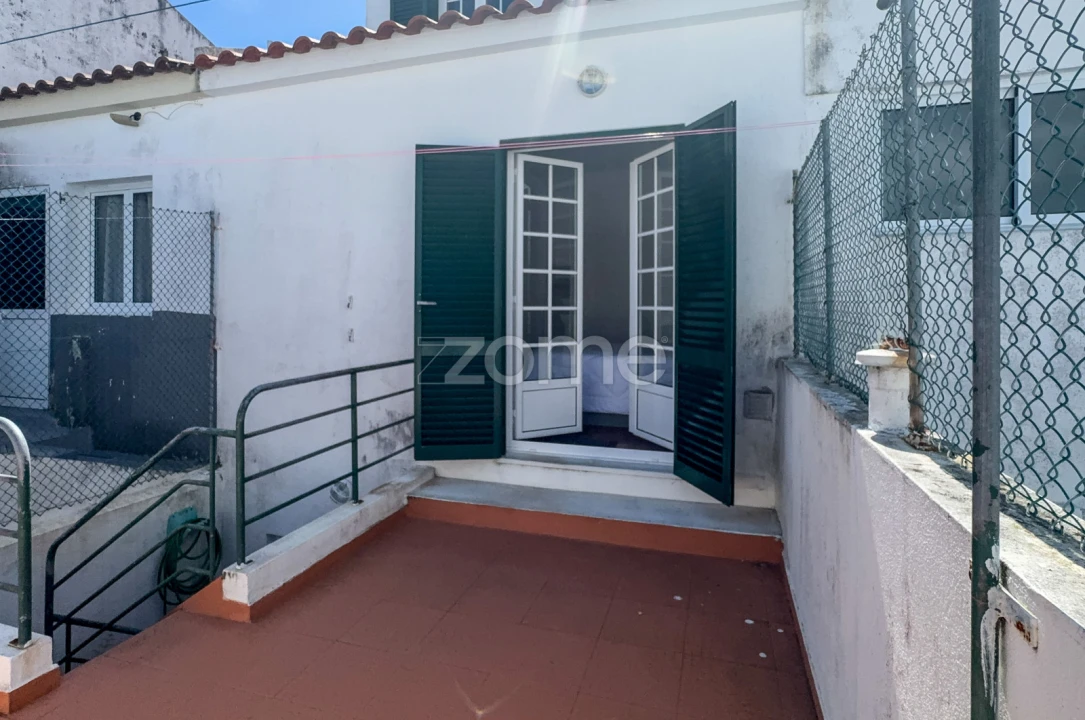 Moradia T4 para Venda em Ponta Delgada (São Sebastião) Foto 22