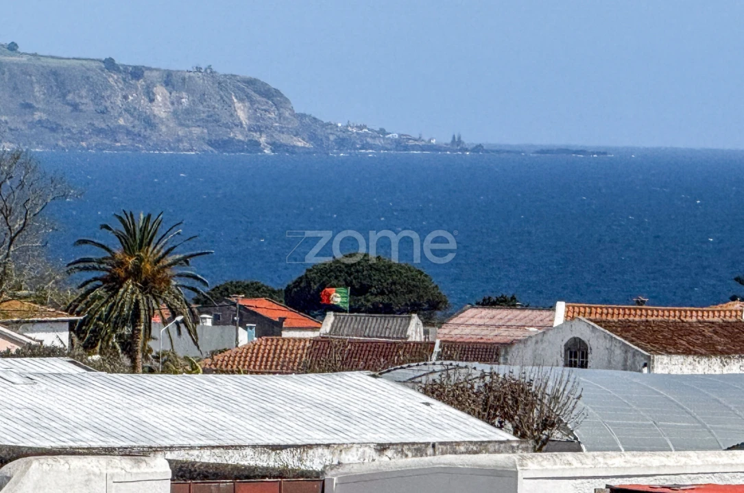 Moradia T4 para Venda em Ponta Delgada (São Sebastião) Foto 28