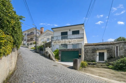 Moradia T3 para Venda em Povoa de Lanhoso (N. Senhora do Amparo)