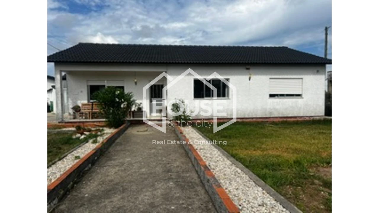 Moradia T3 para Venda em Arouca e Burgo Foto 2