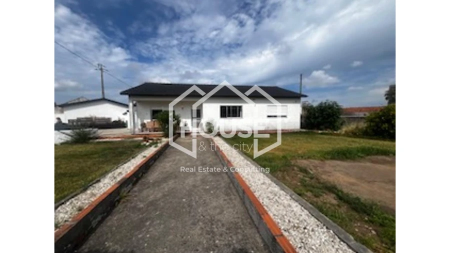 Moradia T3 para Venda em Arouca e Burgo