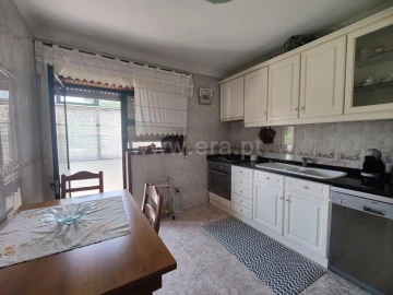 Moradia T3 para Venda em Vilar de Andorinho