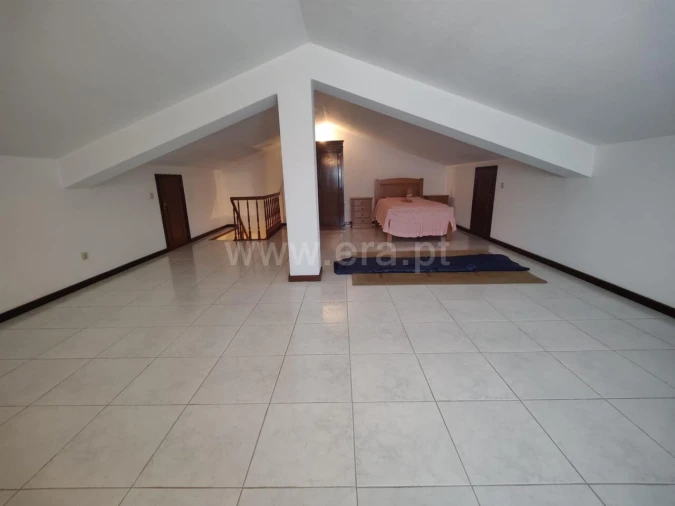 Moradia T3 para Venda em Vilar de Andorinho Foto 14