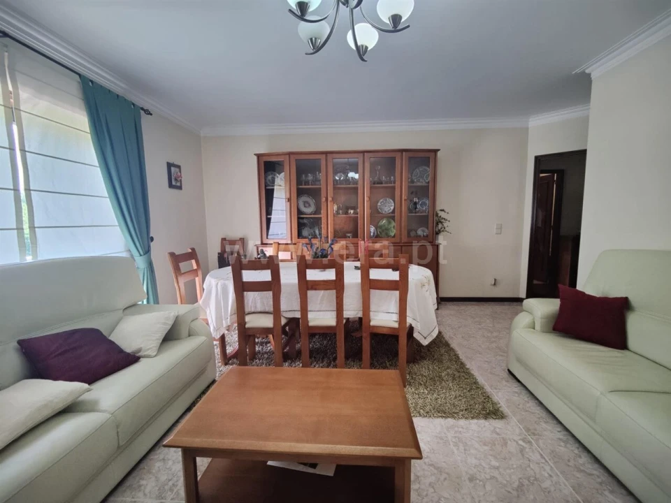Moradia T3 para Venda em Vilar de Andorinho Foto 2