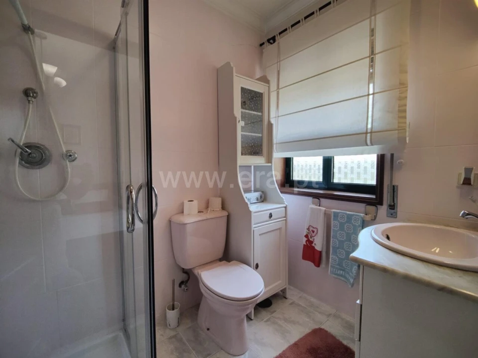 Moradia T3 para Venda em Vilar de Andorinho Foto 11