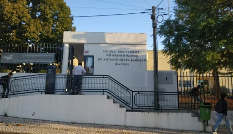 Moradia T3 para Venda em Riachos