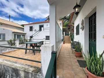 Moradia T4 para Venda em Ponta Delgada