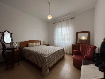 Moradia T4 para Venda em Ponta Delgada