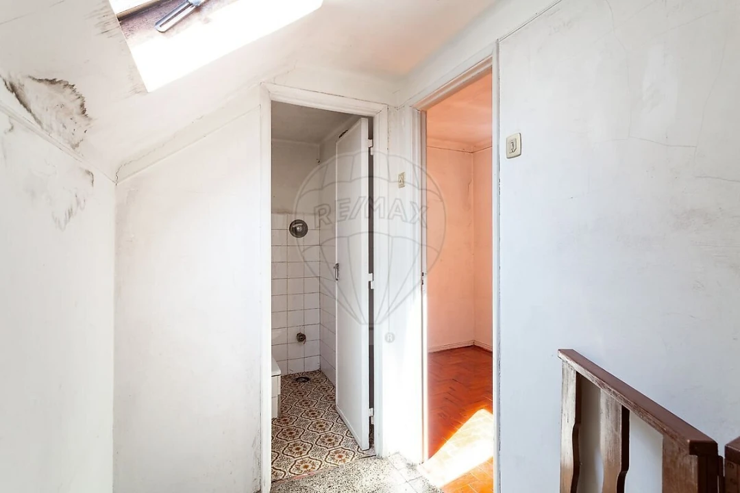Apartamento T1 para Venda em Campolide Foto 27