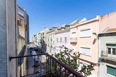 Apartamento T1 para Venda em Campolide