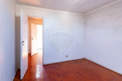 Apartamento T1 para Venda em Campolide