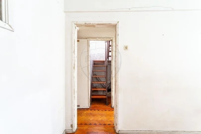 Apartamento T1 para Venda em Campolide