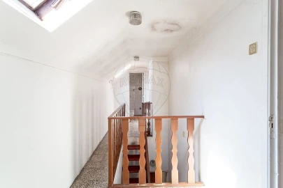 Apartamento T1 para Venda em Campolide