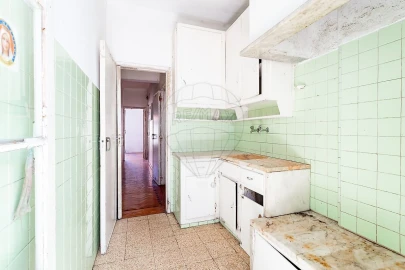 Apartamento T1 para Venda em Campolide