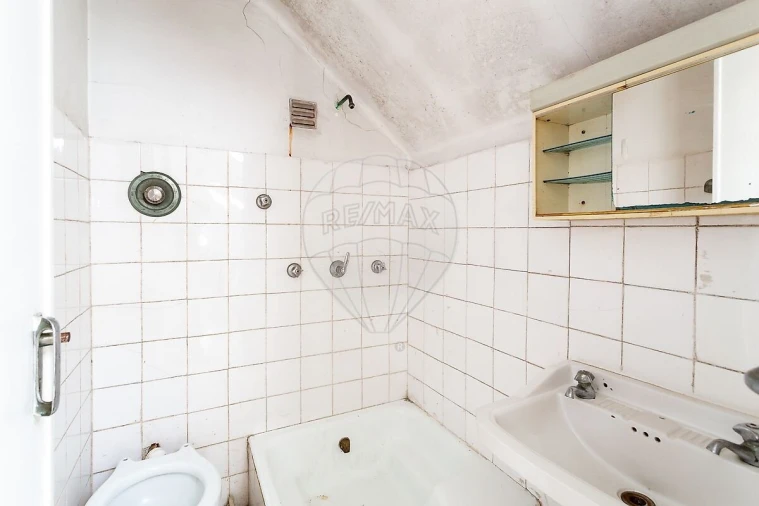 Apartamento T1 para Venda em Campolide Foto 36