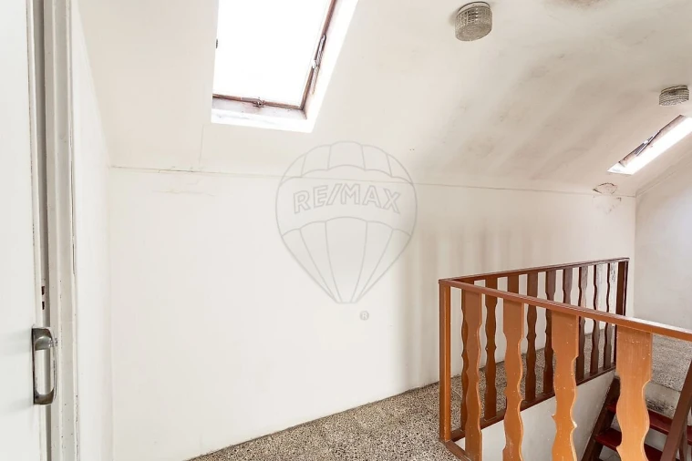 Apartamento T1 para Venda em Campolide Foto 42