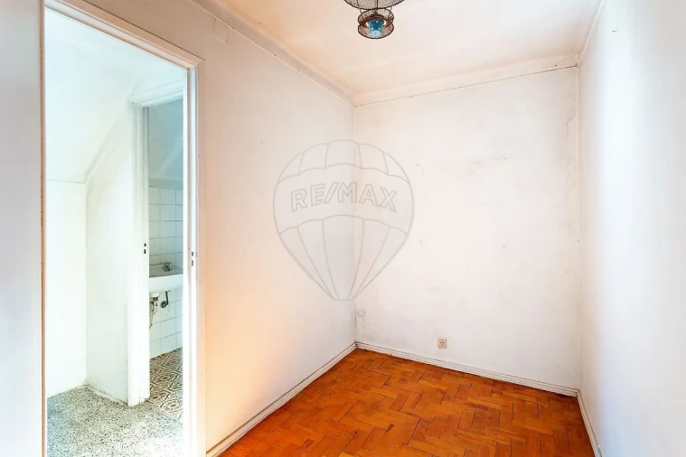 Apartamento T1 para Venda em Campolide Foto 29