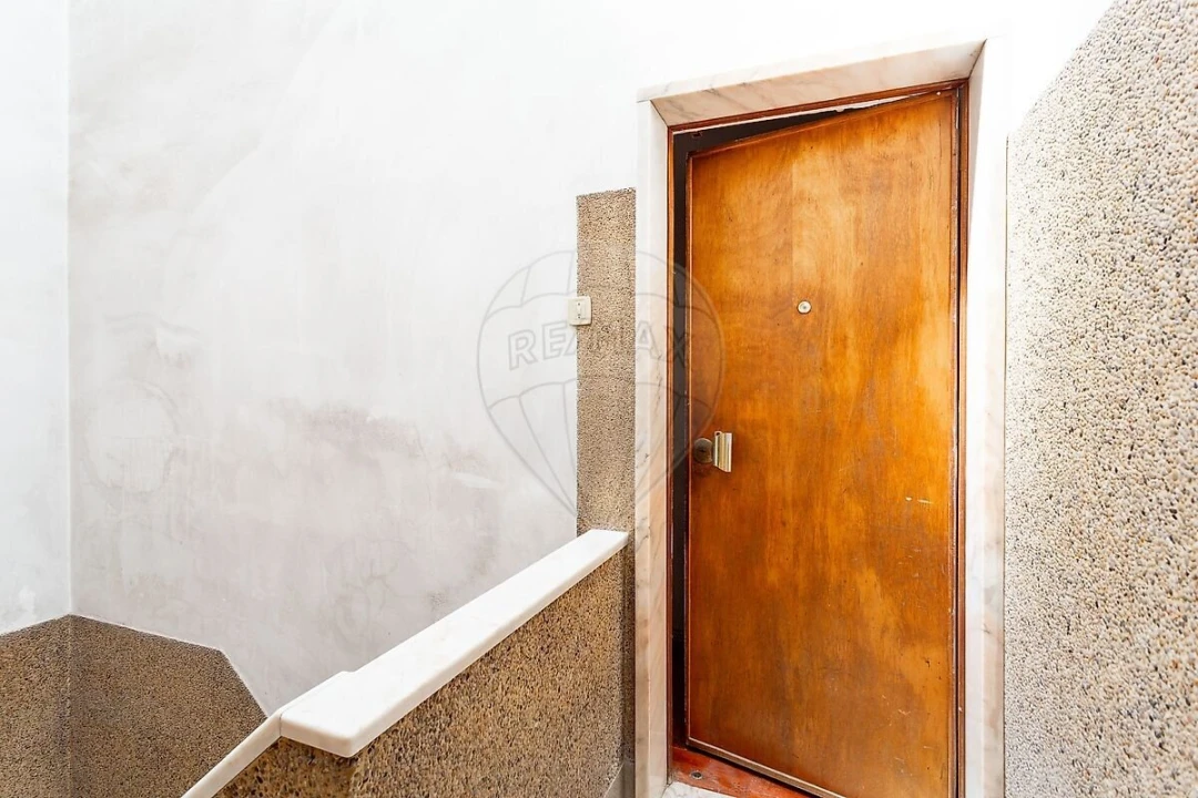 Apartamento T1 para Venda em Campolide Foto 44