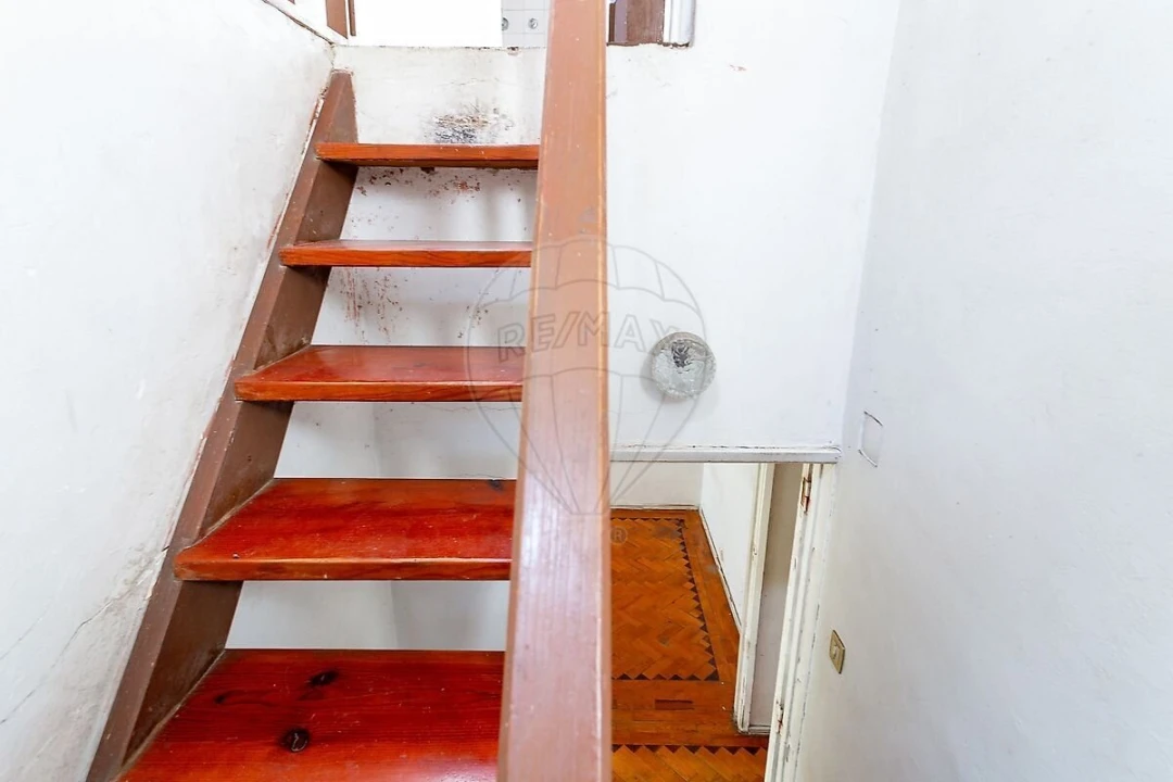 Apartamento T1 para Venda em Campolide Foto 24