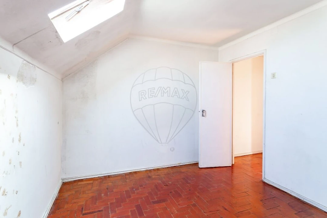 Apartamento T1 para Venda em Campolide Foto 32