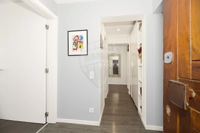 Apartamento T4 para Venda em Carcavelos e Parede