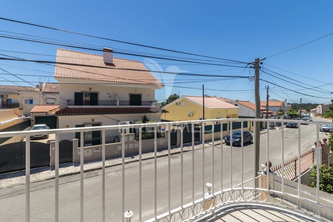 Moradia T3 para Venda em Quinta do Conde Foto 32