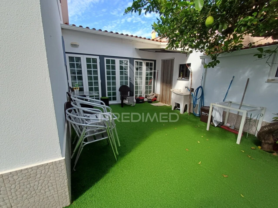 Moradia T3 para Venda em Quinta do Conde Foto 26
