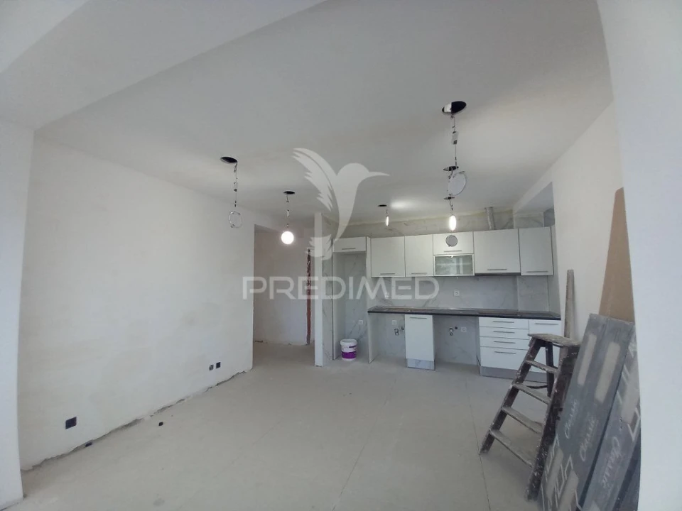 Apartamento T4 para Venda em Laranjeiro e Feijó Foto 14