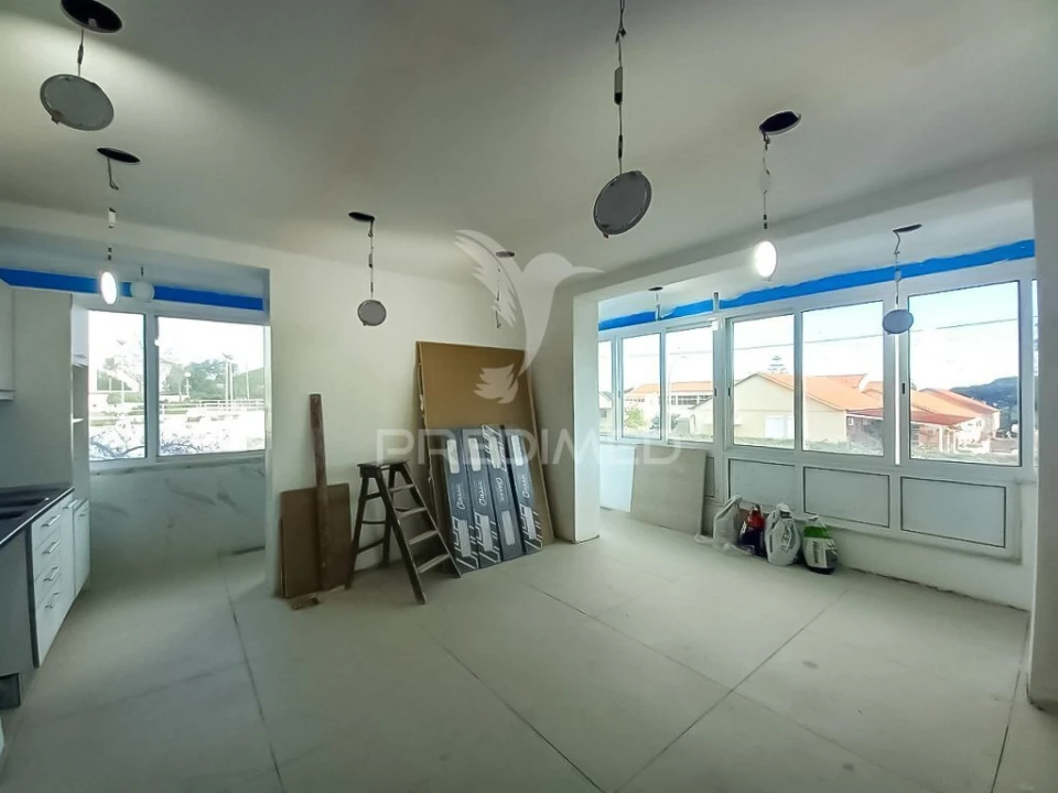 Apartamento T4 para Venda em Laranjeiro e Feijó Foto 24