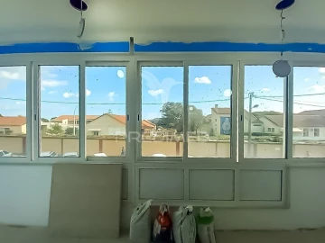 Apartamento T4 para Venda em Laranjeiro e Feijó
