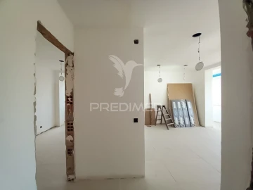 Apartamento T4 para Venda em Laranjeiro e Feijó