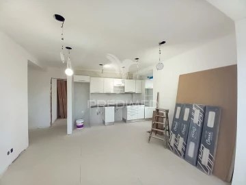 Apartamento T4 para Venda em Laranjeiro e Feijó