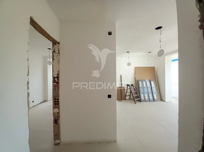 Apartamento T4 para Venda em Laranjeiro e Feijó Foto 4