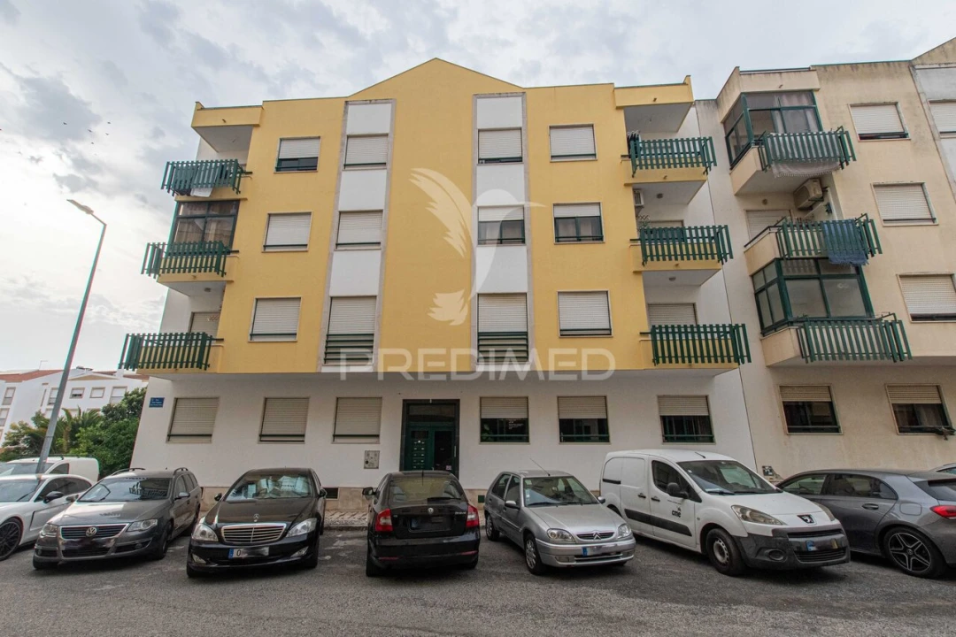Apartamento T3 para Venda em Alverca do Ribatejo e Sobralinho Foto 2