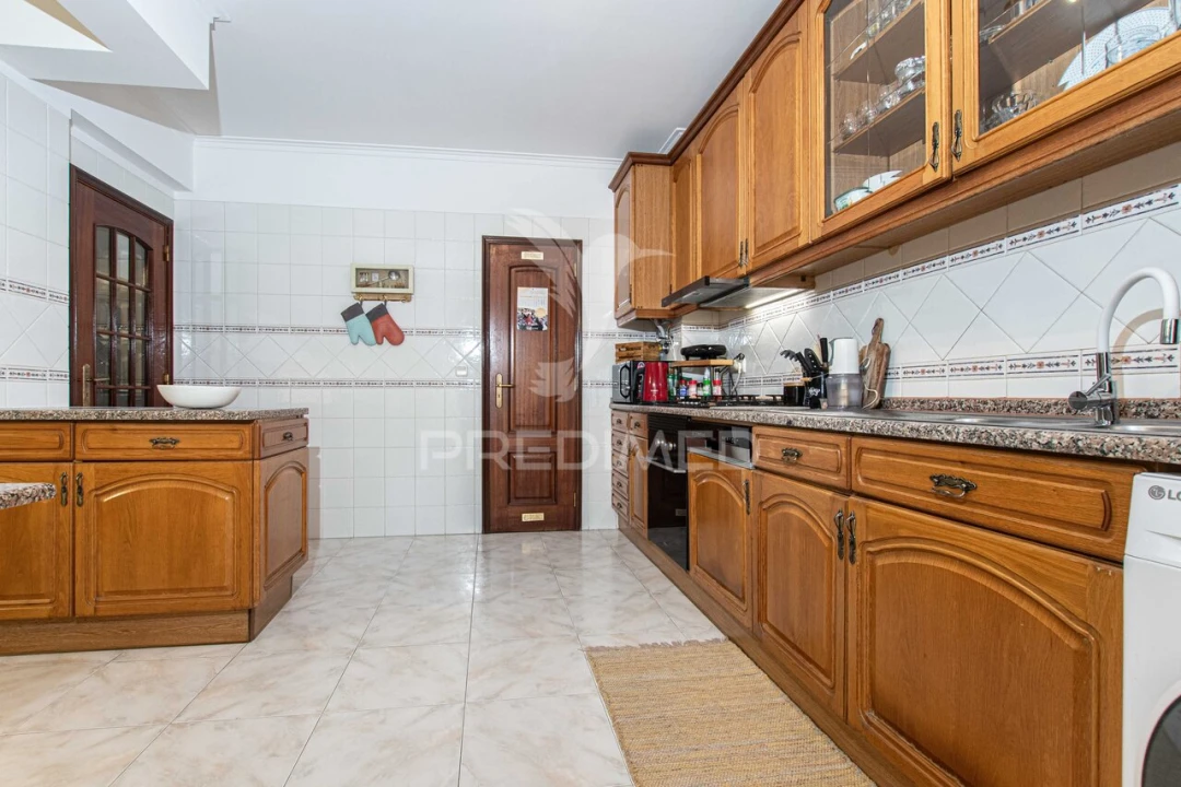 Apartamento T3 para Venda em Alverca do Ribatejo e Sobralinho Foto 24