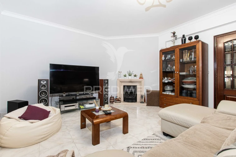 Apartamento T3 para Venda em Alverca do Ribatejo e Sobralinho Foto 18