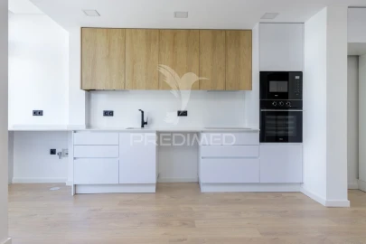 Apartamento T3 para Venda em Santa Iria de Azoia, São João da Talha e Bobadela