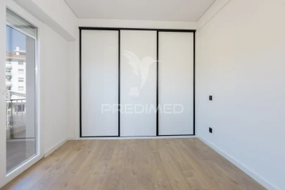 Apartamento T3 para Venda em Santa Iria de Azoia, São João da Talha e Bobadela