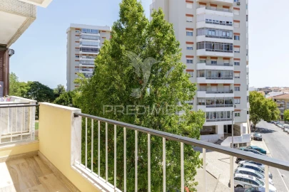Apartamento T3 para Venda em Santa Iria de Azoia, São João da Talha e Bobadela
