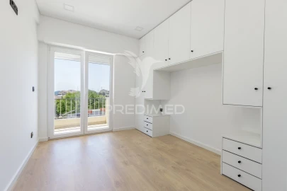 Apartamento T3 para Venda em Santa Iria de Azoia, São João da Talha e Bobadela