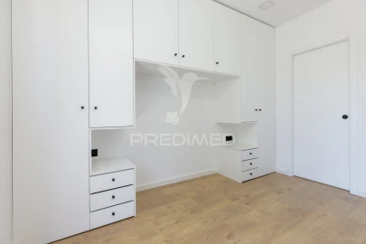 Apartamento T3 para Venda em Santa Iria de Azoia, São João da Talha e Bobadela