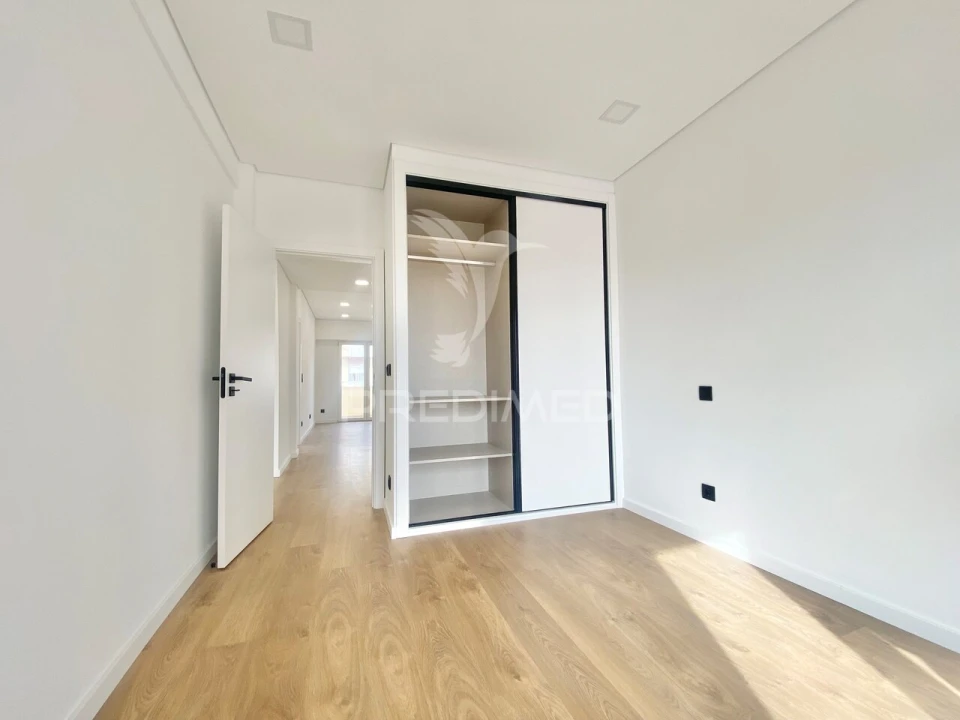 Apartamento T3 para Venda em Santa Iria de Azoia, São João da Talha e Bobadela Foto 29