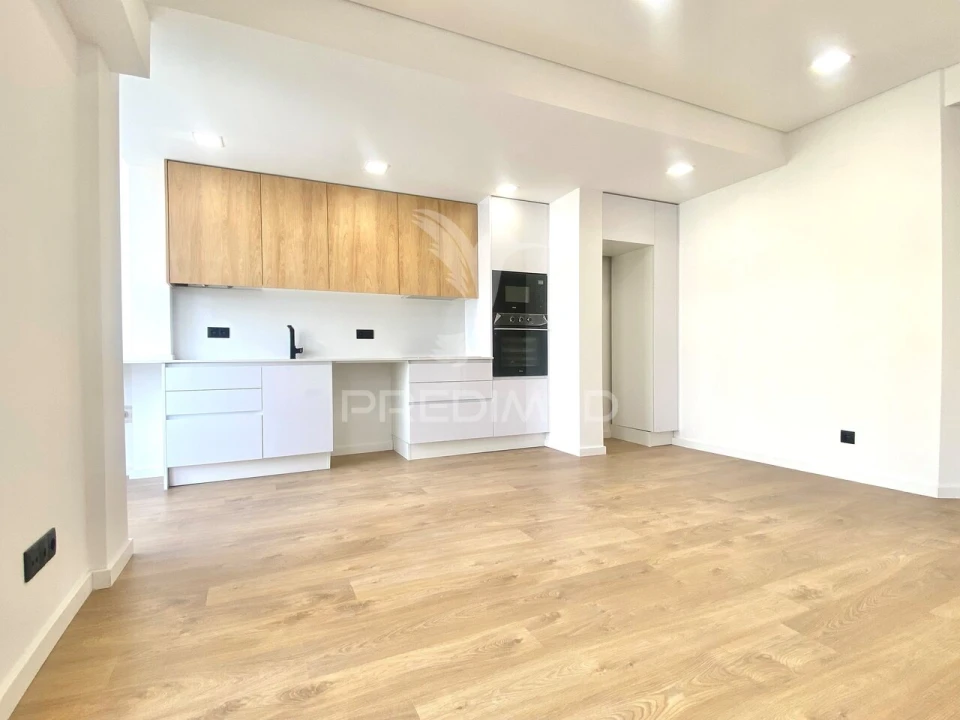 Apartamento T3 para Venda em Santa Iria de Azoia, São João da Talha e Bobadela Foto 4
