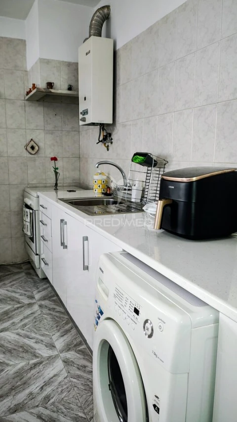 Moradia T3 para Venda em Estômbar e Parchal