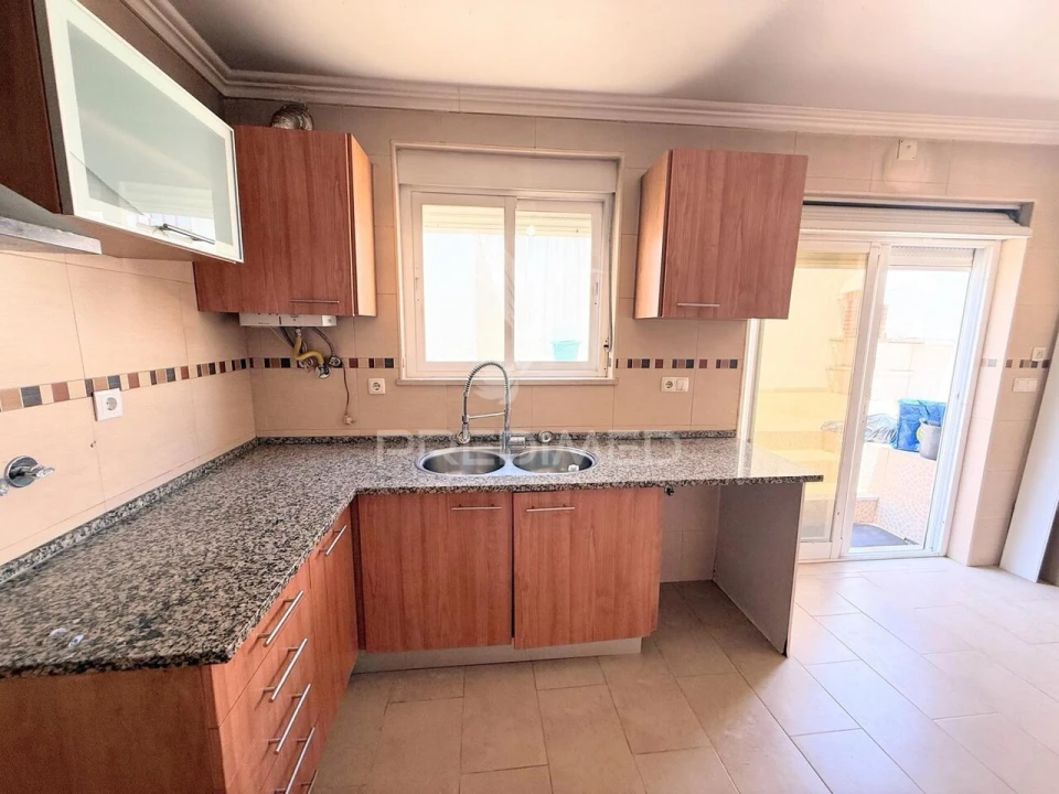 Moradia T2 para Venda em União das Freguesias de Setúbal Foto 4