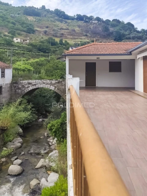 Moradia T4 para Venda em São João de Fontoura