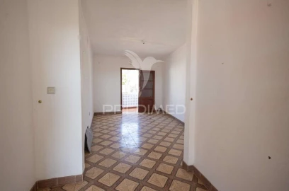 Moradia T2 para Venda em Capelins (Santo Antonio)