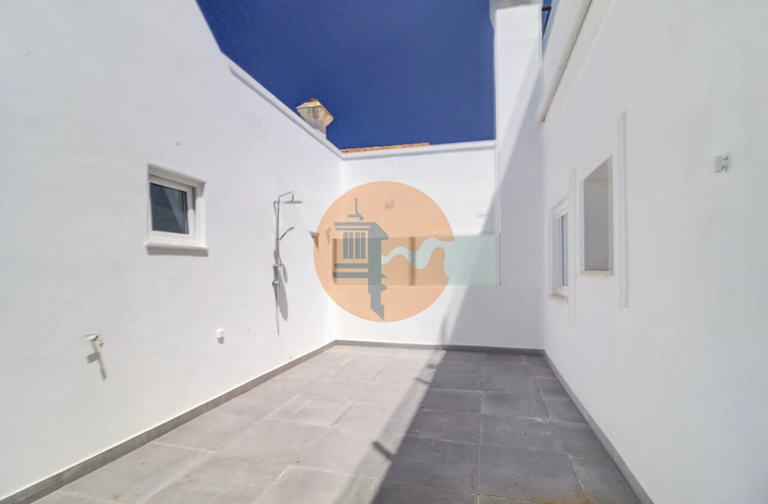 Apartamento T2 para Venda em Vila Real de Santo Antonio Foto 15